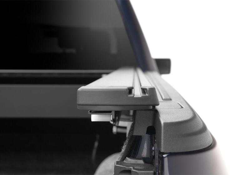 Retrax 21-22 Ford F-150 Super Crew/Super Cab (Incl. 2022 Lightning) 5.5ft Bed RetraxPRO XR adjustment detail.