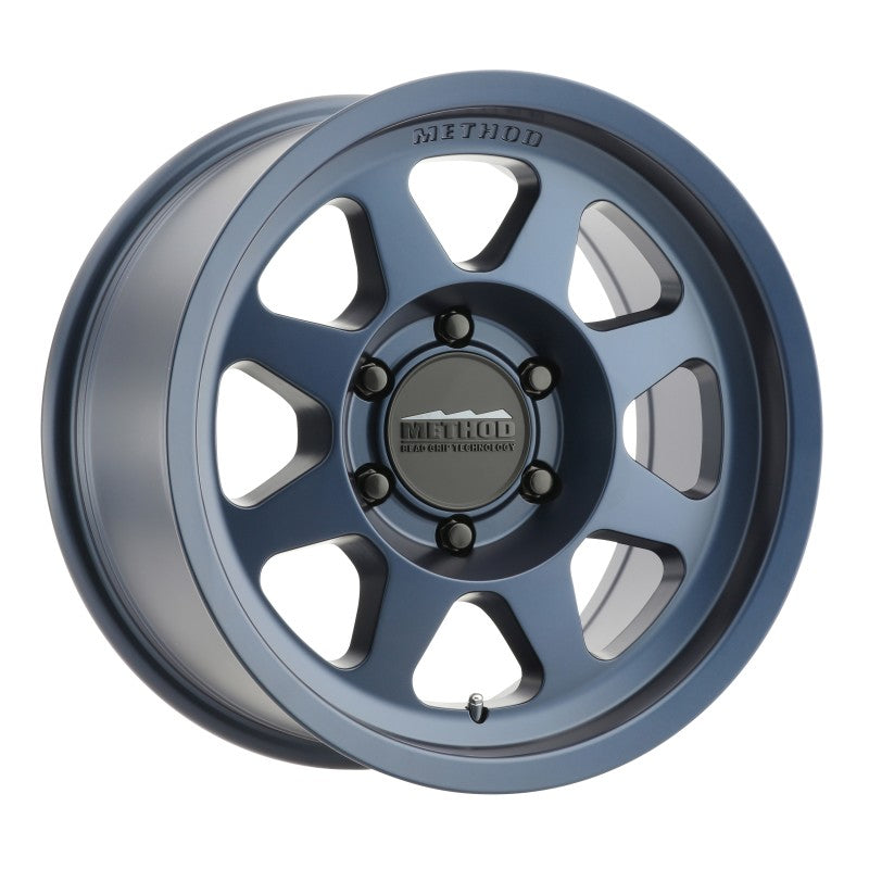Method MR701 18x9 +18mm Offset 6x5.5 106.25mm CB Bahia Blue Wheel Secondary image