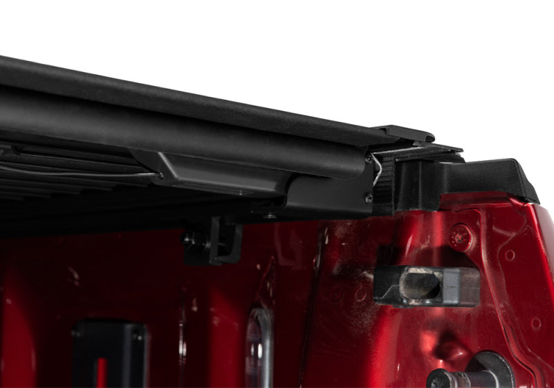 BAK 17-21 Honda Ridgeline Revolver X4s 5.4ft Bed Cover edge