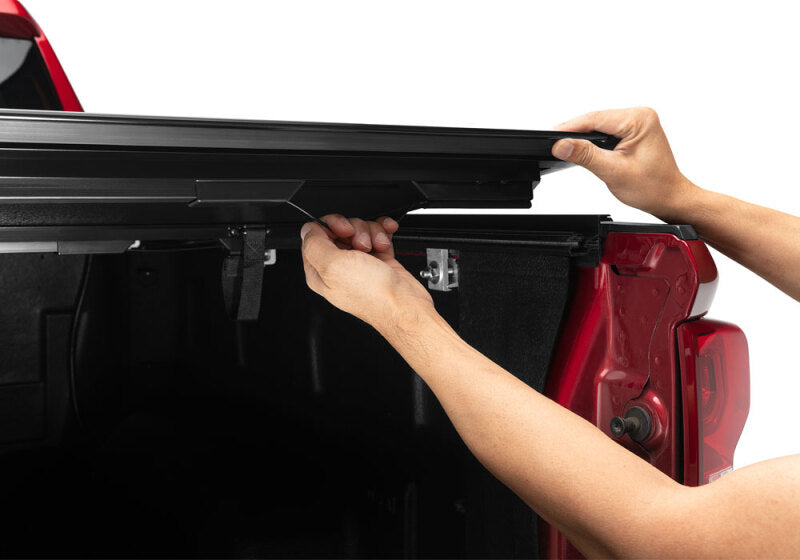 BAK 88-13 Chevy Silverado & C/K 1500 / 88-14 Chevy Silverado 2500/3500 HD 6ft 6in Bed BAKFlip G2 installation detail