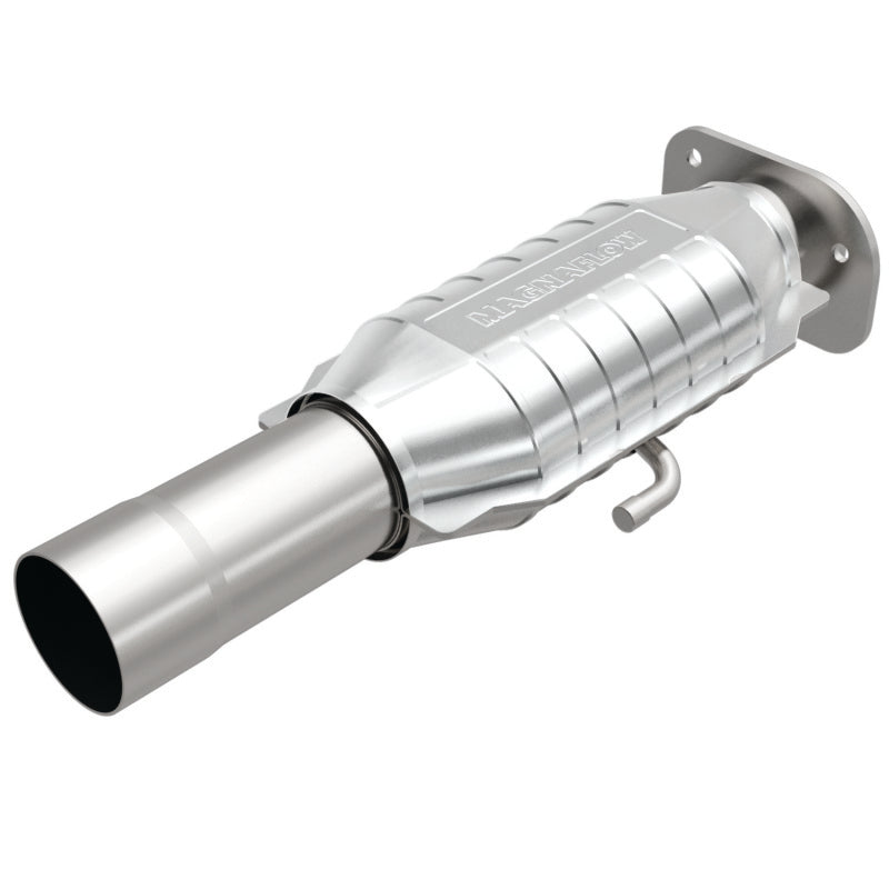 MagnaFlow Conv DF GM 86 90 catalytic converter for trucks