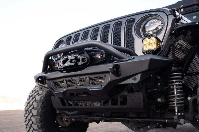 DV8 Offroad 18-23 Wrangler JL/Gladiator JT Spec Series Front Bumper with winch and skid plate
