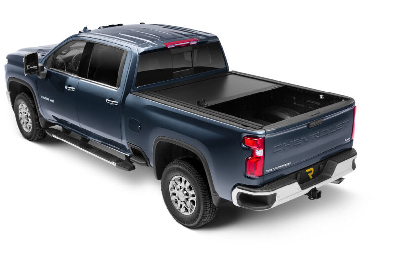 Retrax 2020 Chevrolet / GMC HD 6ft 9in Bed 2500/3500 RetraxONE MX installed on a truck.