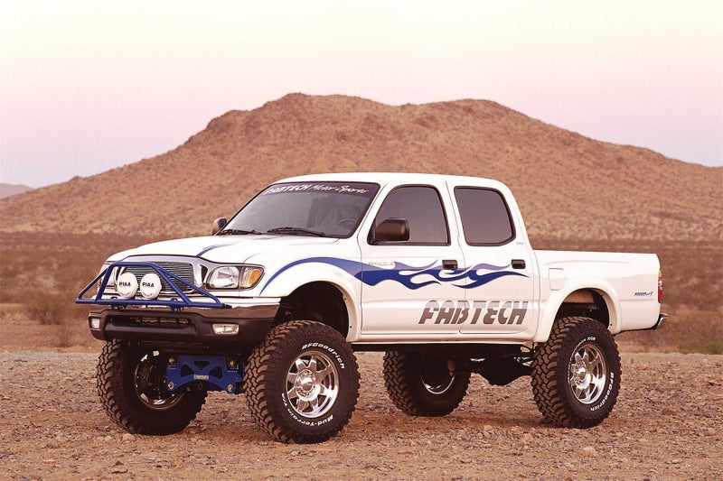 Fabtech 95.5-04 Toyota Tacoma 2WD/4WD 6 Cyl 6 Lug 6in Performance System - Component Box 2 with off road parts. Main image