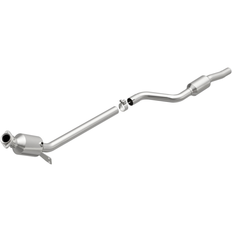 MagnaFlow 12-14 C350 V6 3.5 OEM Underbody Direct Fit Converter Secondary image