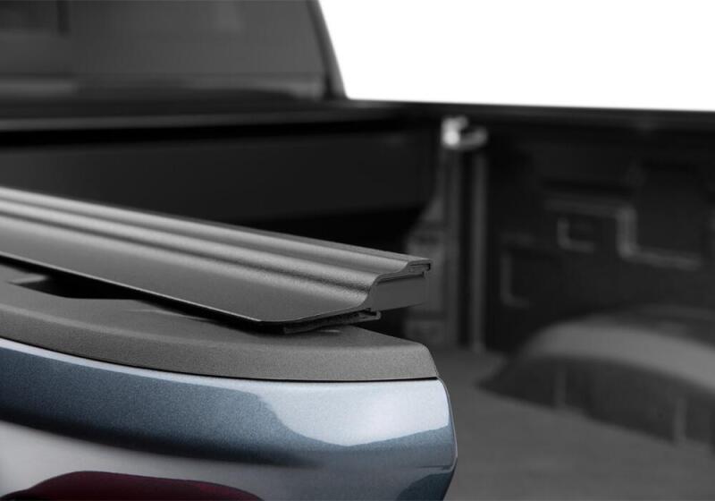 Retrax 2020 Chevrolet / GMC HD 6ft 9in Bed 2500/3500 RetraxONE MX close-up, offroad truck accessories online.