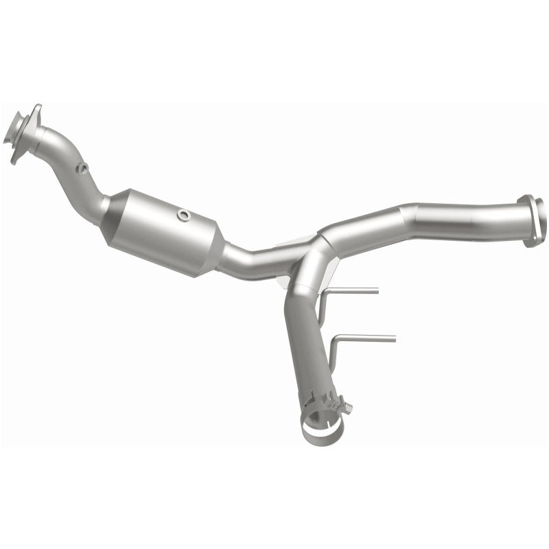 MagnaFlow 15-17 Ford F-150 XL V6 3.5L OEM Grade Direct Fit Catalytic Converter for offroad performance upgrades