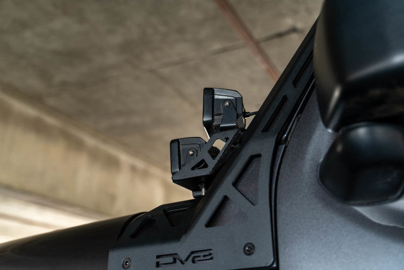 DV8 Offroad 2018+ Jeep Wrangler JLO A Pillar Dual Light Pod Mounts installed