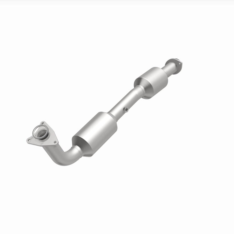 Magnaflow Conv DF 07-08 Toyota Tundra 5.7L P/S catalytic converter for offroad performance upgrades.
