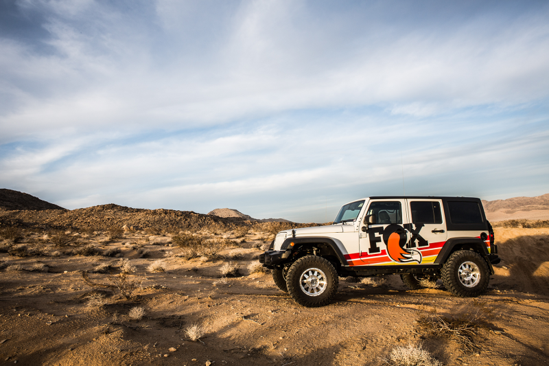 Fox 07-18 Jeep JK 2.5 Performance Elite Series Reservoir DSC Rear Shock 0-2in. Lift on off-road terrain.