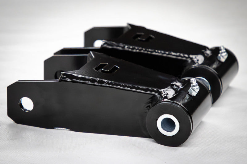 Cognito 20-25 Chevrolet Silverado 2500 HD 1in Drop Leaf Spring Shackle for offroad performance upgrades