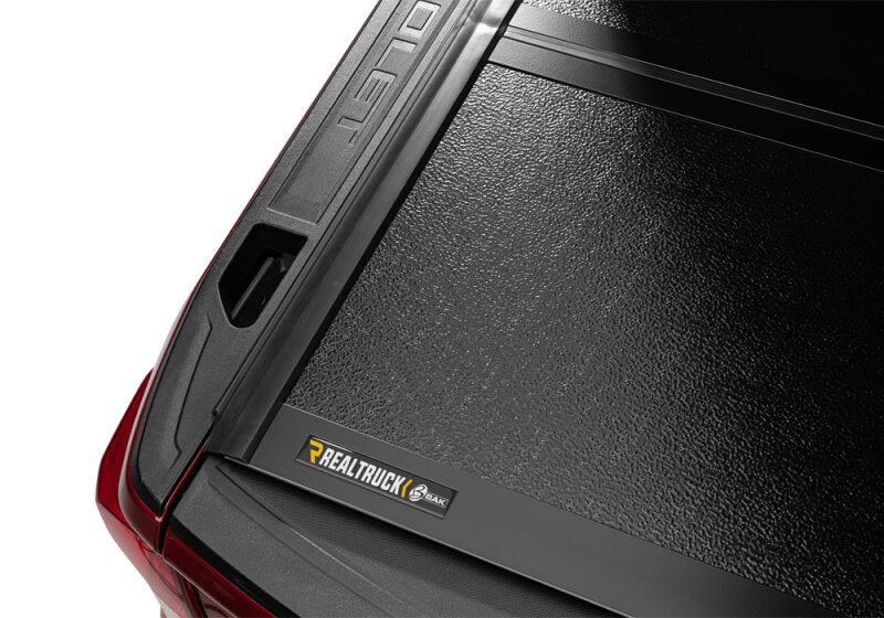 BAK 88-13 Chevy Silverado & C/K 1500 / 88-14 Chevy Silverado 2500/3500 HD 6ft 6in Bed BAKFlip G2 truck bed cover detail