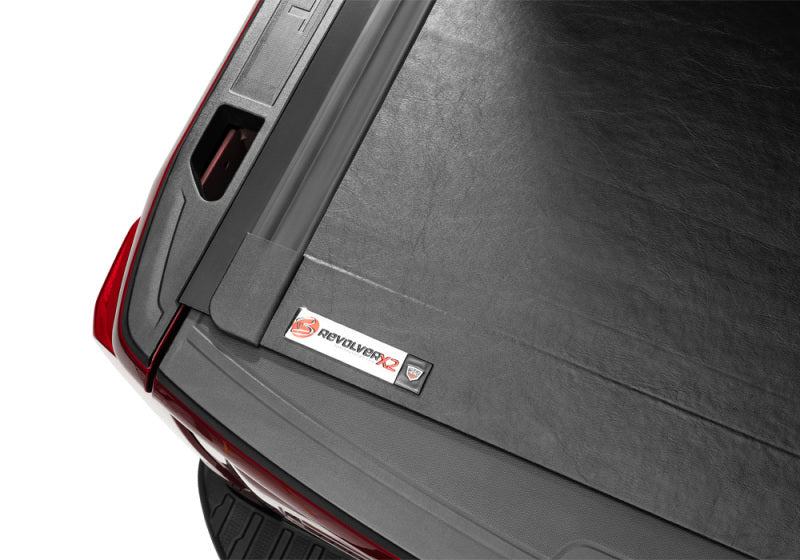BAK 19-20 Chevy Silverado 5ft 8in Bed (New Body Style) Revolver X2 cover close-up for offroad truck accessories