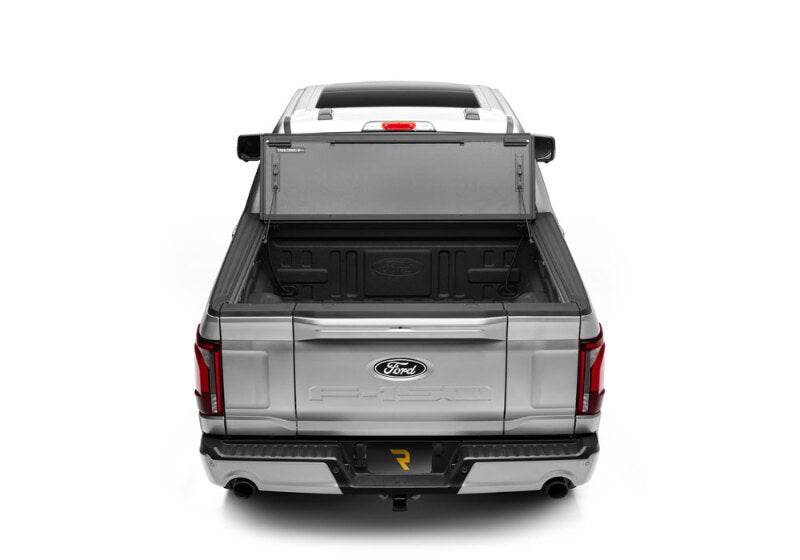 BAK 17-23 Ford Super Duty 6ft 9in Bed BAKFlip G2 truck cover