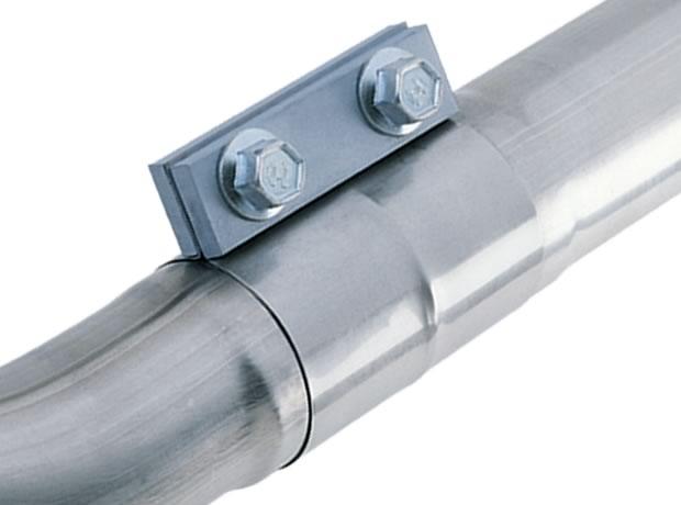 Borla Universal 3in Stainless Steel AccuSeal Clamps close-up